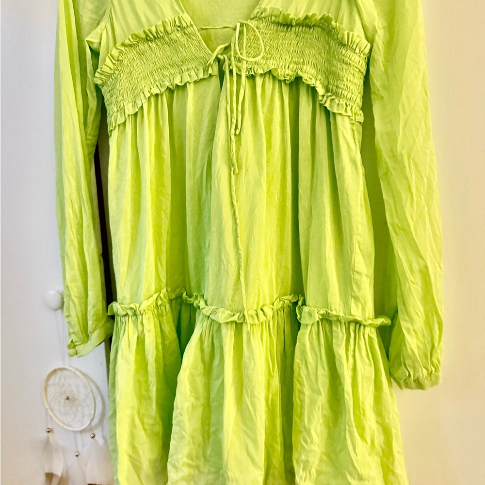 Nicholas Lime Green Dress perfect for summer - Picture 2 of 5